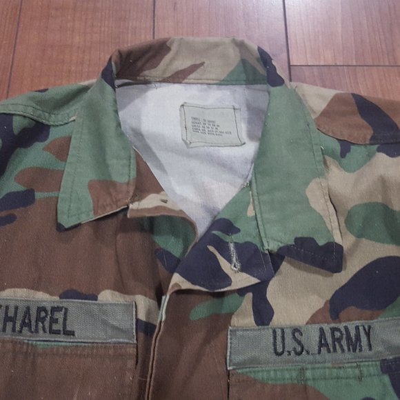 Woodland Camo Shirts Size small - Picture 2 of 9